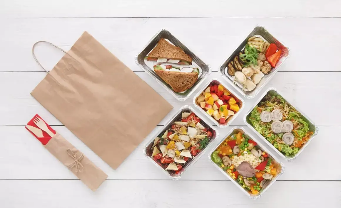 Catering dietetyczny: Opłaca się? Sprawdź, zanim zamówisz!