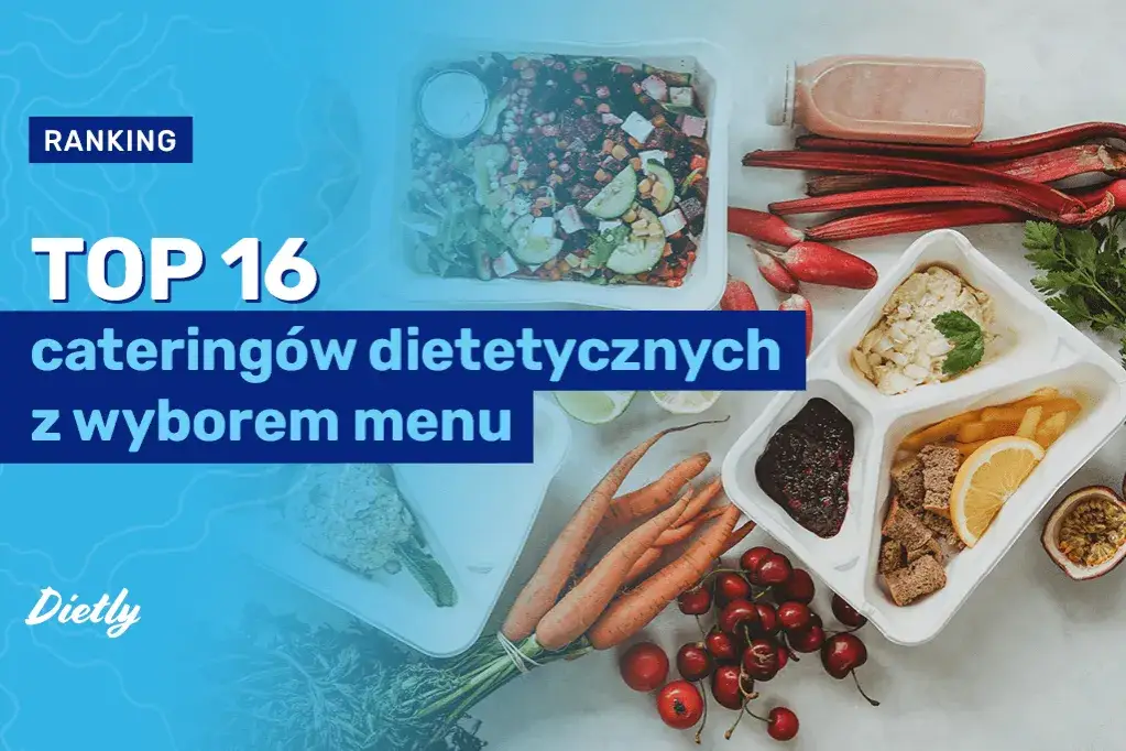kobieta porównująca oferty cateringów dietetycznych na laptopie