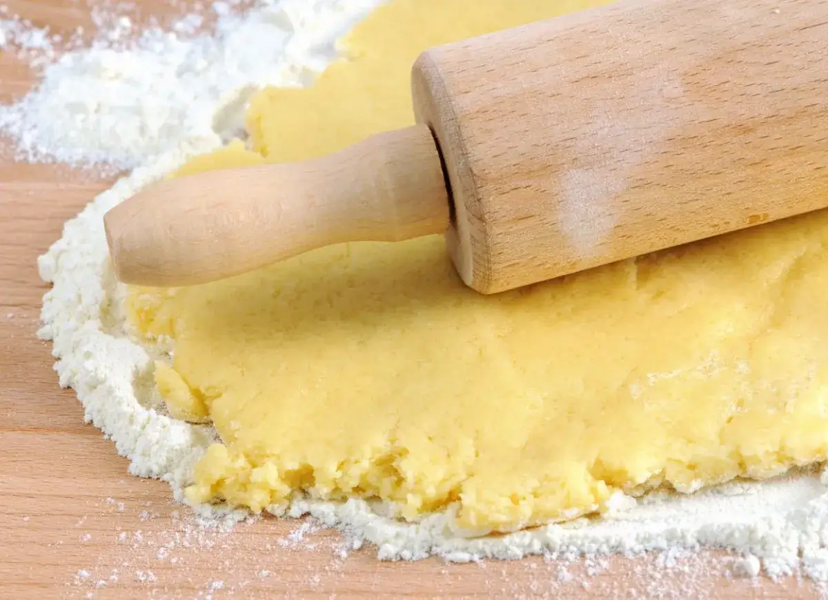 składniki na kruche ciasto na blacie