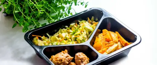 Dieta pudełkowa: Miesięczny koszt? Poznaj ceny i oszczędzaj!