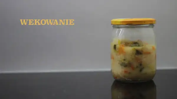 Pasteryzacja zup w słoikach: Sekret smaku na dłużej i bez marnowania